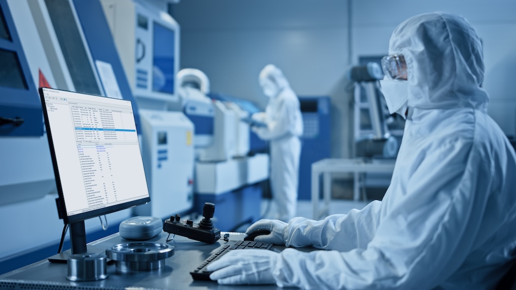 Figure 1: Manufacturing execution systems, like Emerson's Syncade MES, offer granular control to help manufacturers design closed-loop automation for batch processing. 