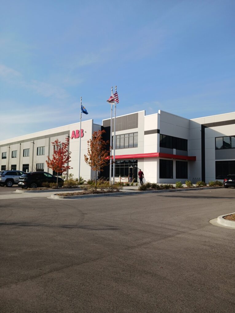 ABB Drives USA HQ (Lincoln Facility) held an open house, ribbon-cutting ceremony and facility tour for staff, customers, local educators, government representatives and media Oct. 29. The New Berlin, Wisconsin, facility, over 500,000 square feet, showcases the future of sustainable manufacturing and job growth in Wisconsin, officials said. Courtesy: Mark T. Hoske, Control Engineering, WTWH Media